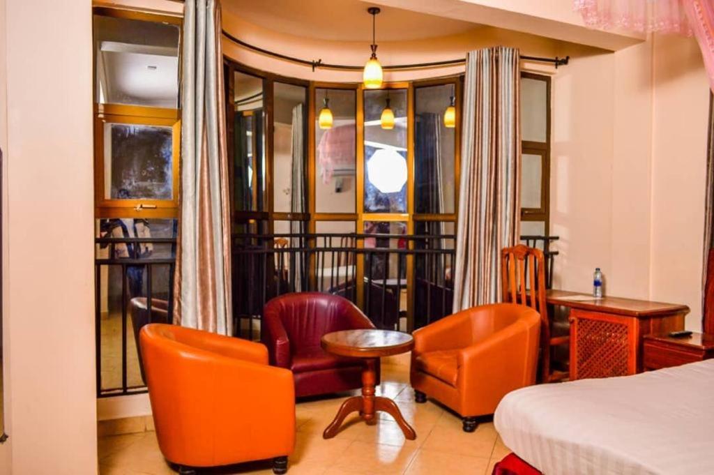 Grace Land Hotel Arusha Extérieur photo