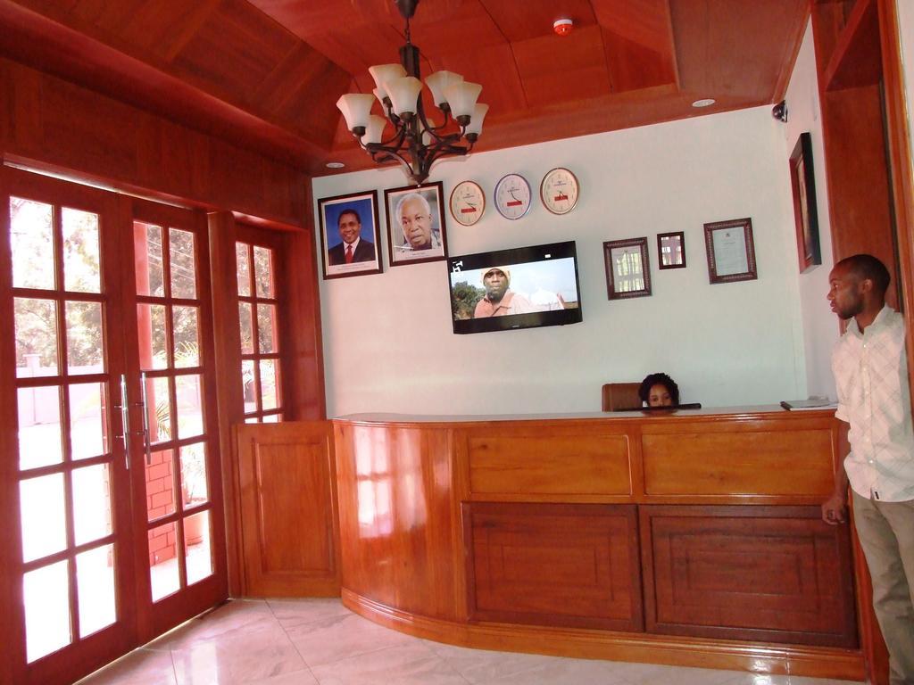 Grace Land Hotel Arusha Extérieur photo